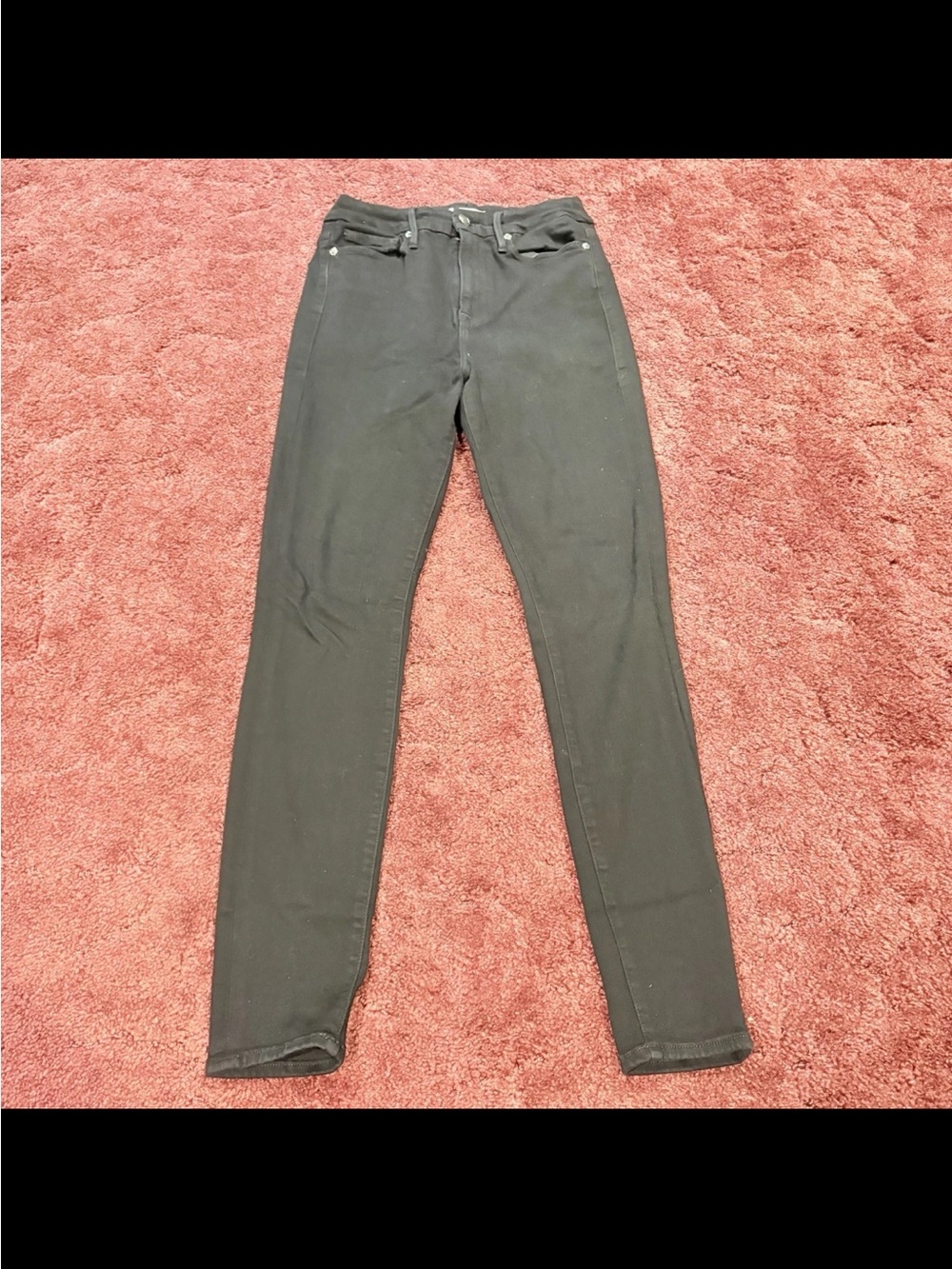Good American Skinny Pants in Black